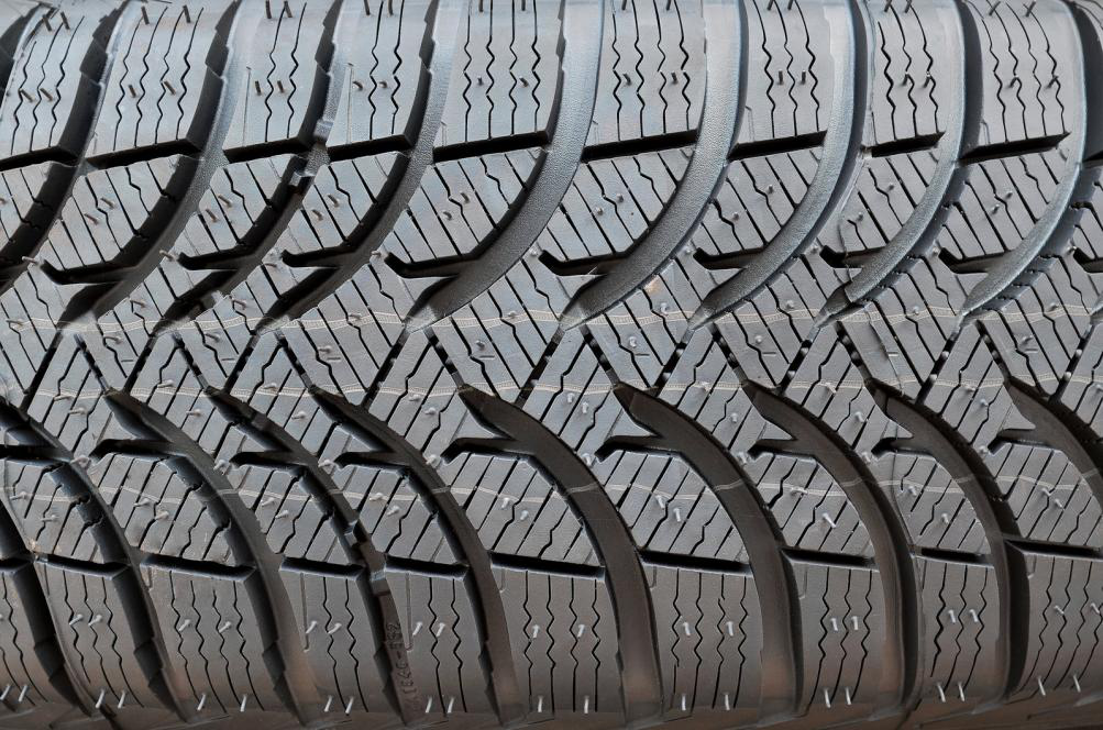 detailed car tire image